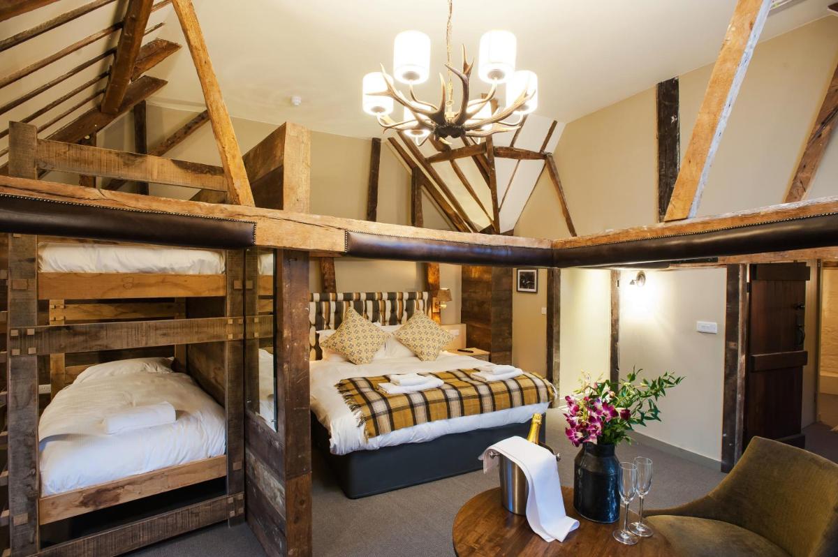 The White Hart, South Harting - Housity