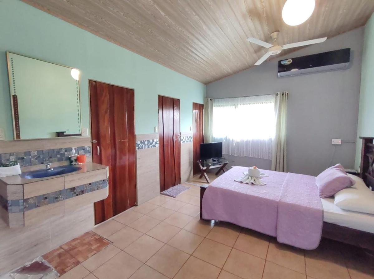 The Corner Airbnb - Housity