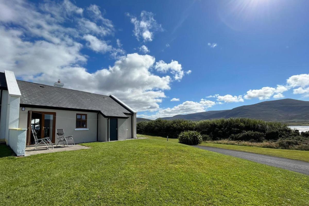 Achill Sound Holiday Village No 11 - Housity
