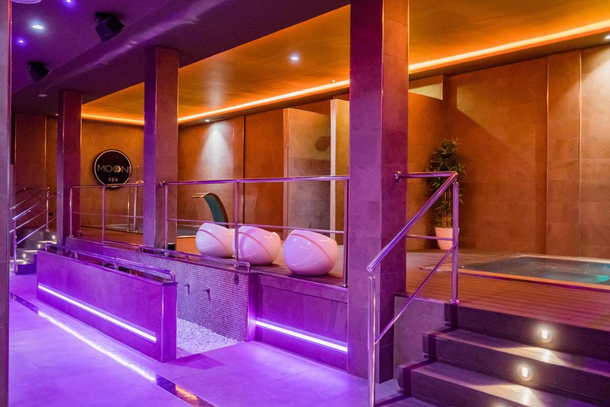 Imagen de la galería de Moon Hotel & SPA., en Aguadulce