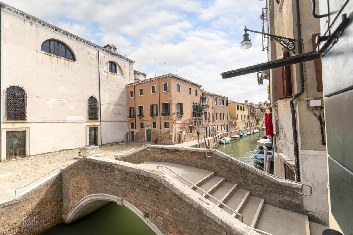Ca' Fosca Home - Campo Santa Fosca by Wonderful Italy - Housity