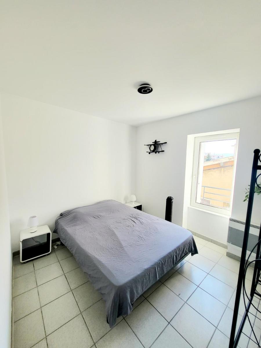 Charmant appartement 2 chambres 400 m centre gare - Housity