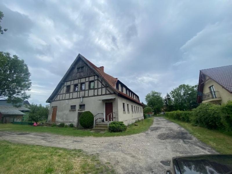 Pokoje Noclegi Milicz Dolina Baryczy - Housity