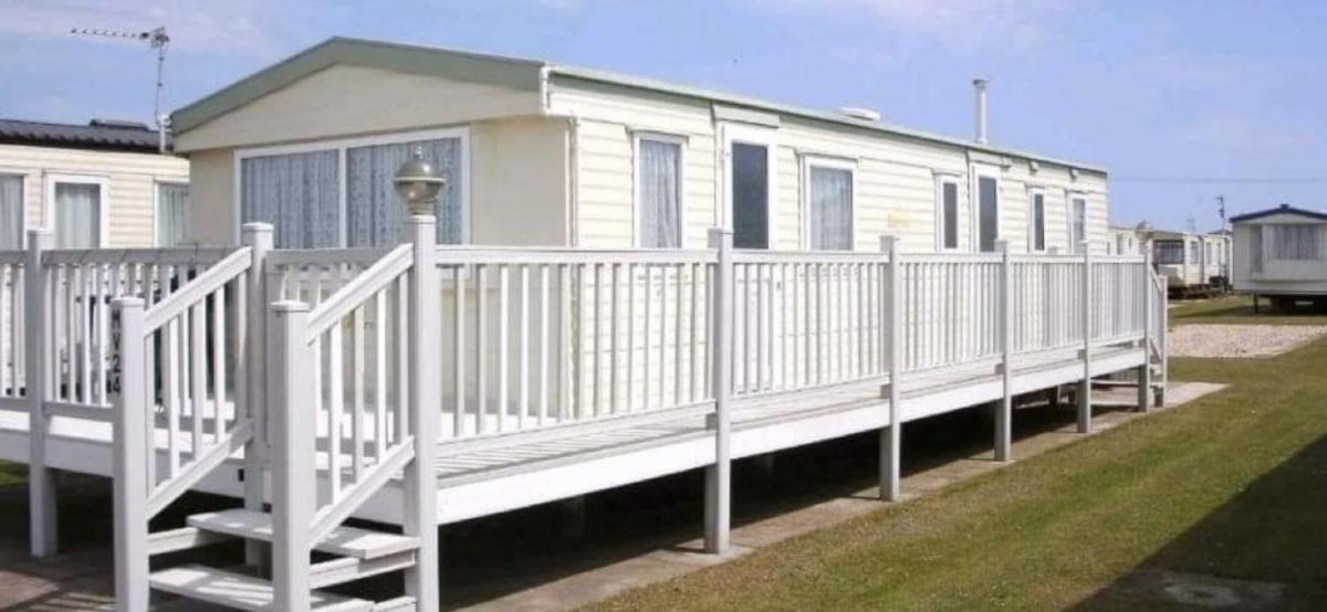 Meadow View 24 Golden Palm, Chapel St Leonards - Housity