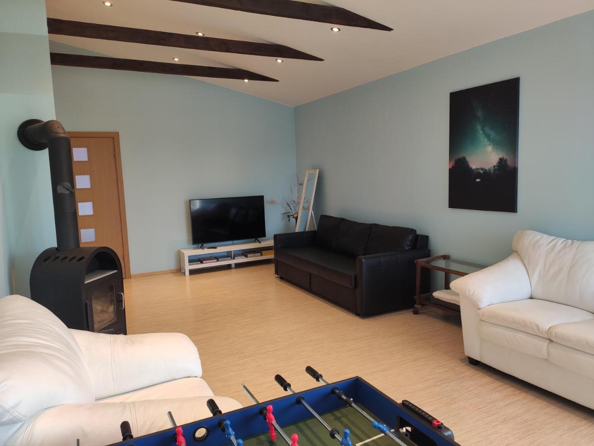 Spacious 110 M2 Apartment With Forest View - Housity