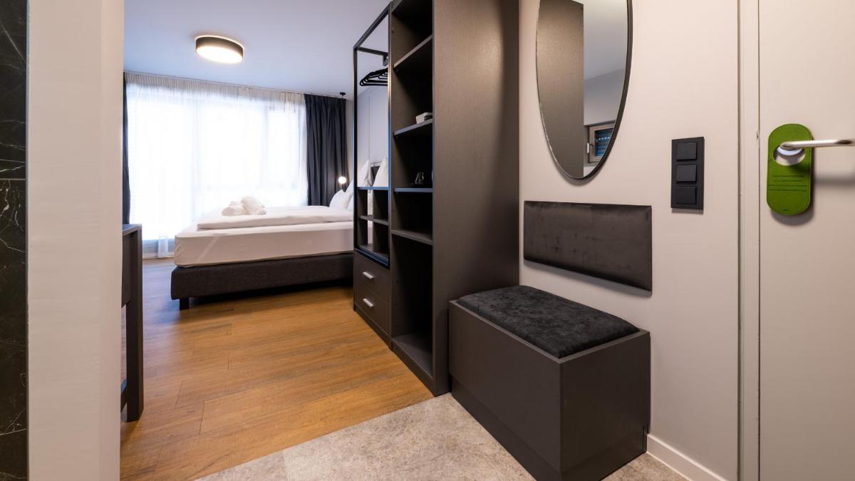 Hotel Metropol - Housity