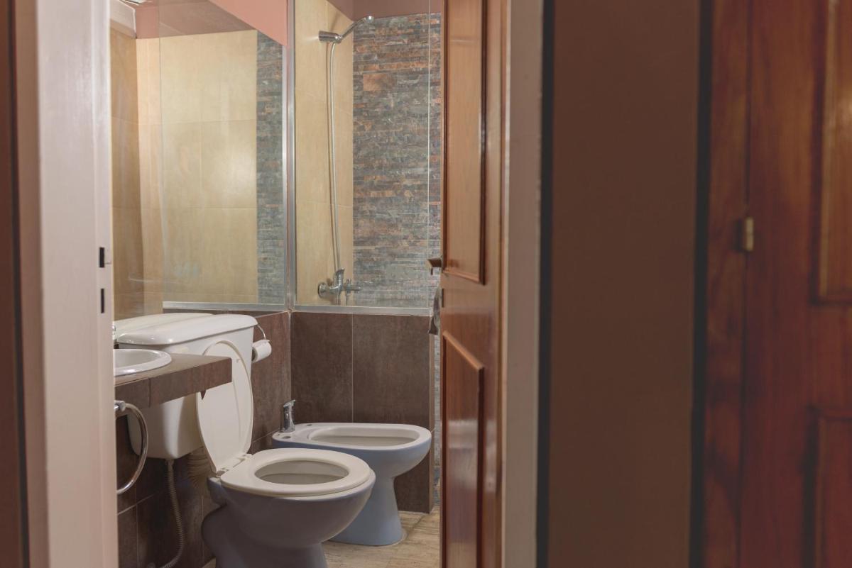 Hotel Nuevo Suizo - Housity