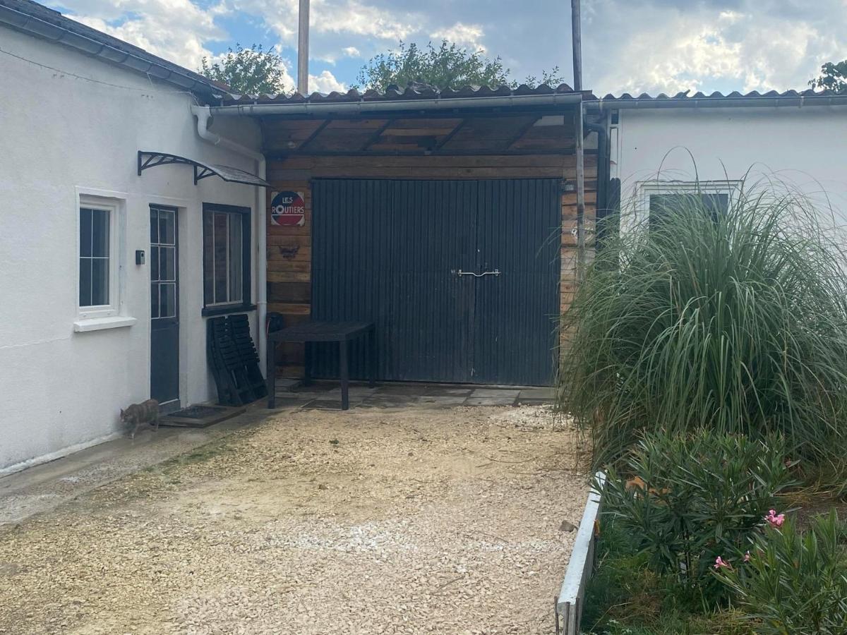 Petite maison, quartier calme. - Housity
