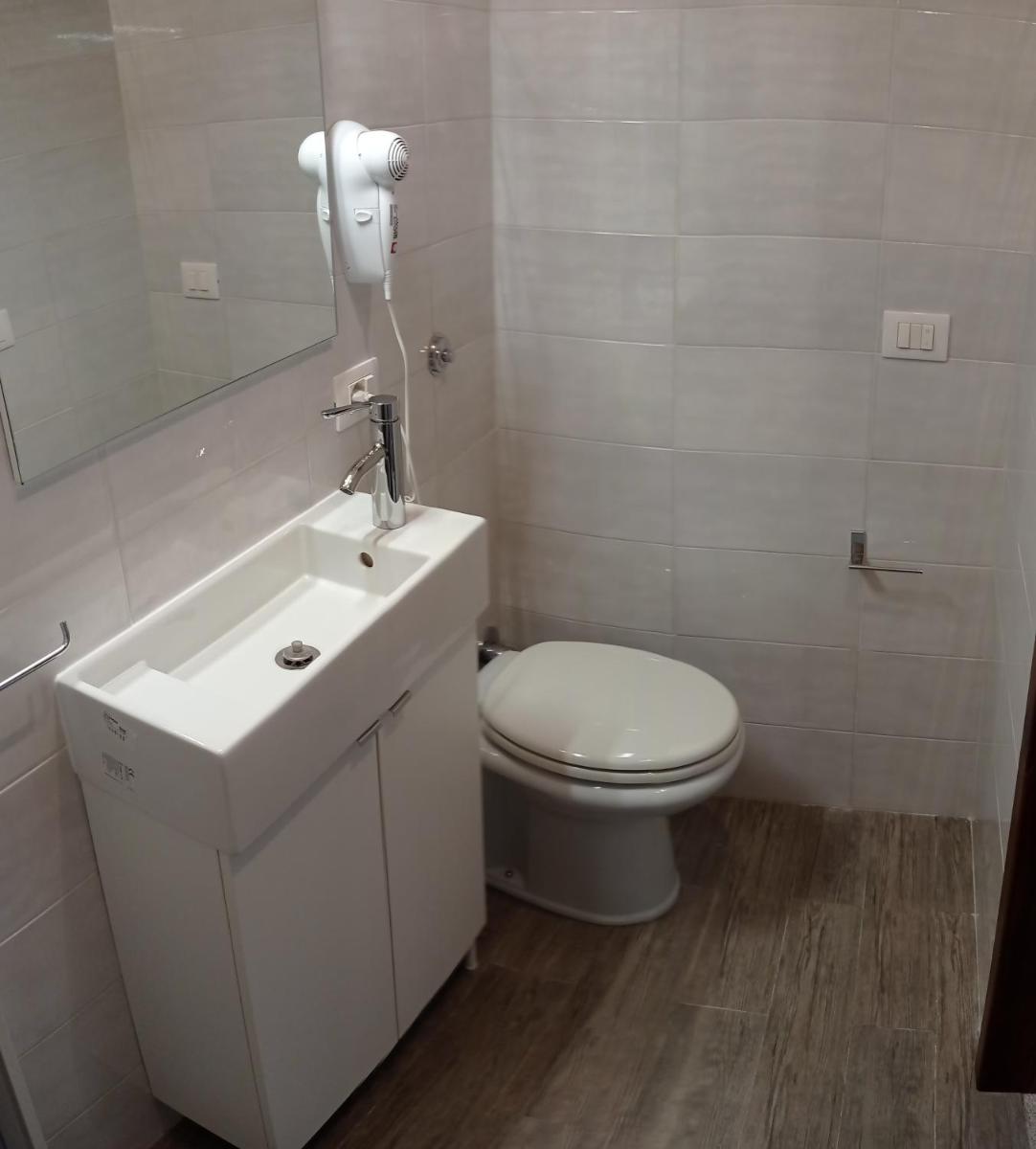 Argentino Minimal Room - Housity