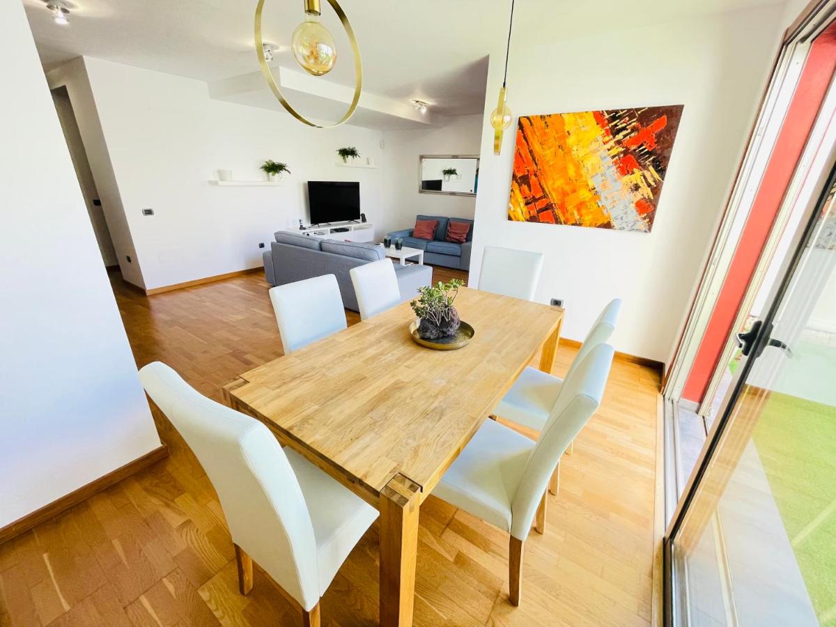 Tenerife Family Home - Housity