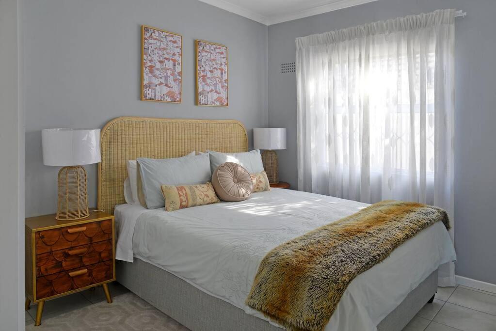 Mawethu 3bed modern styled cottage+parking - Housity
