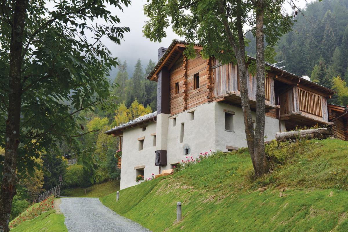La Maison de Dolphe Chalet de Charme & Art gallery - Housity
