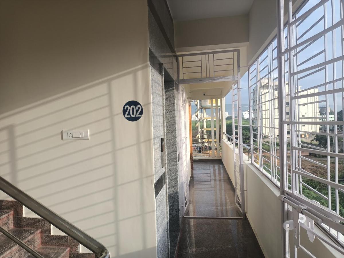 Suitetrails - FOUR SEASONS HOME STAY