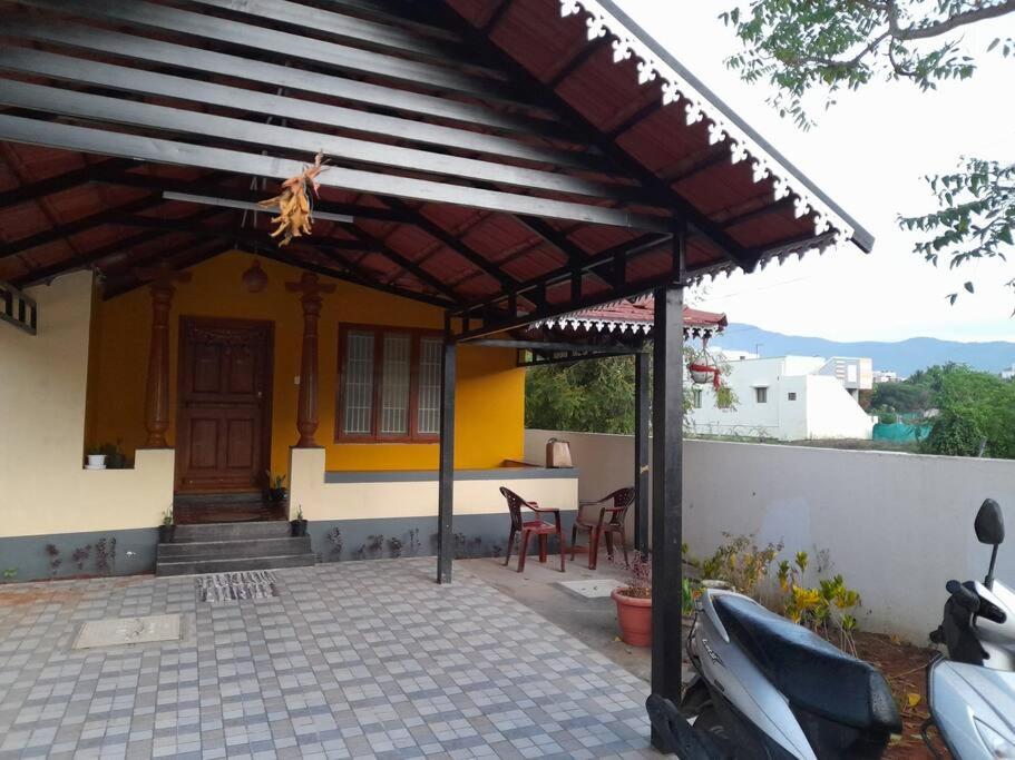 SHI's Shambhavi homestay -On the way to Isha, Maruthamalai - Hizvo