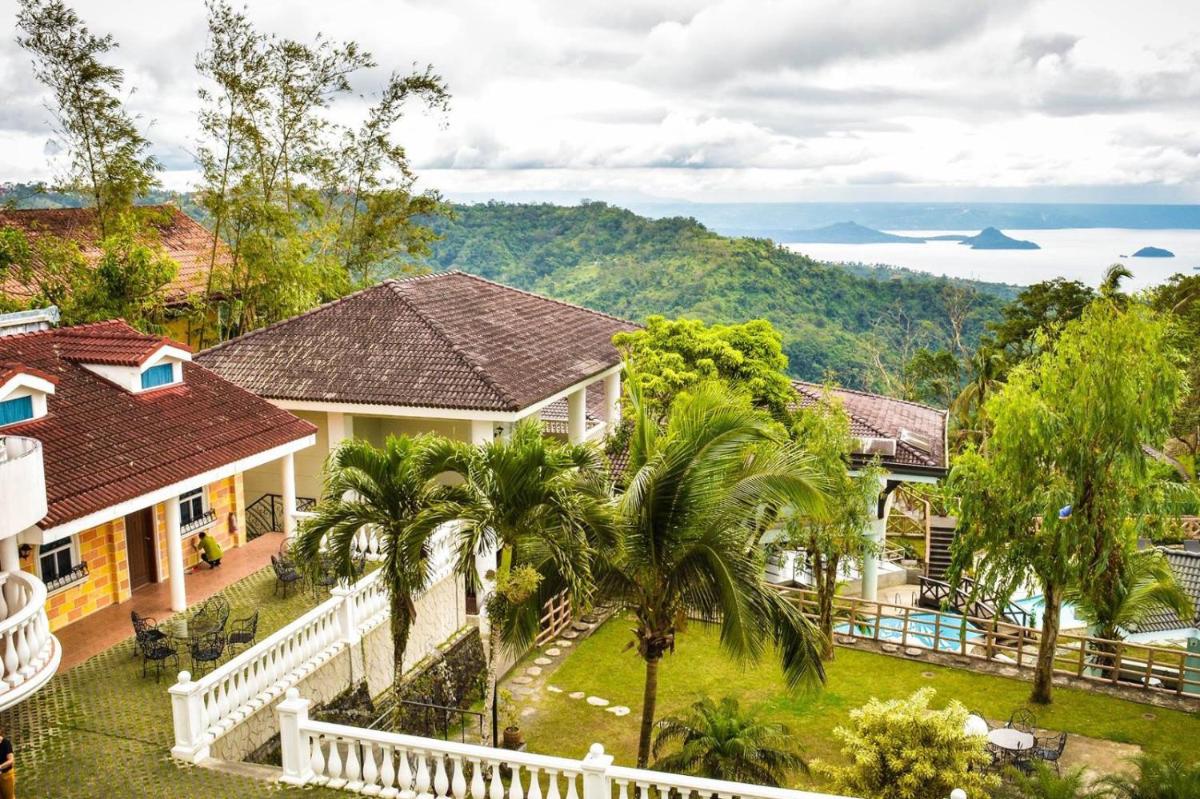 Estancia Resort Hotel - Housity