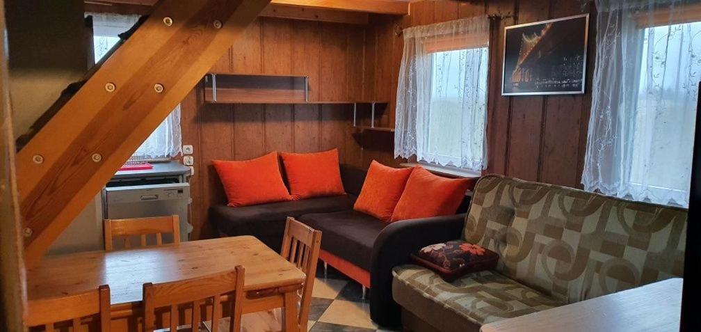Apartament całoroczny domek grill - Housity