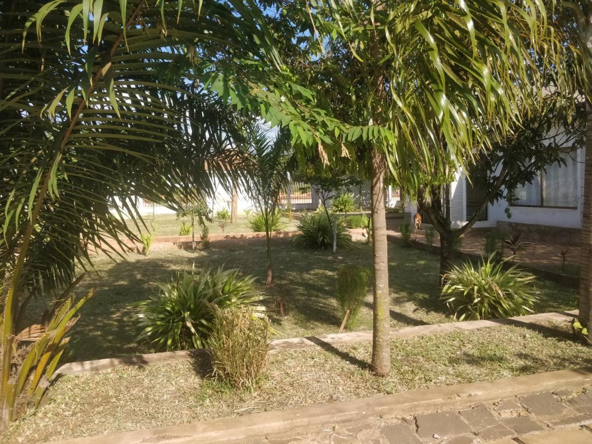 Chams white house home stay - Housity