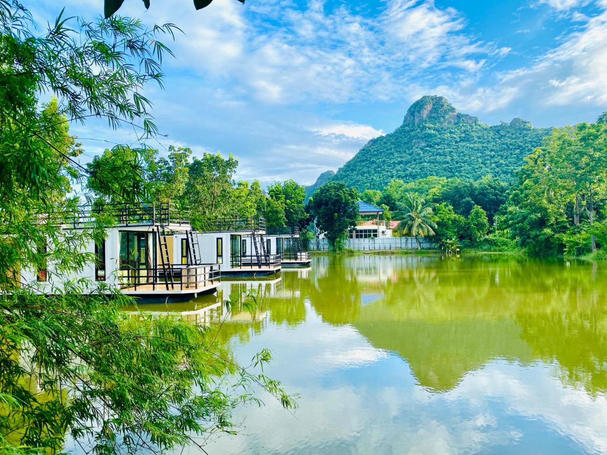 บ้านสวนคีรีวงศ์ Baansuan Khiriwong Boathouse - Housity