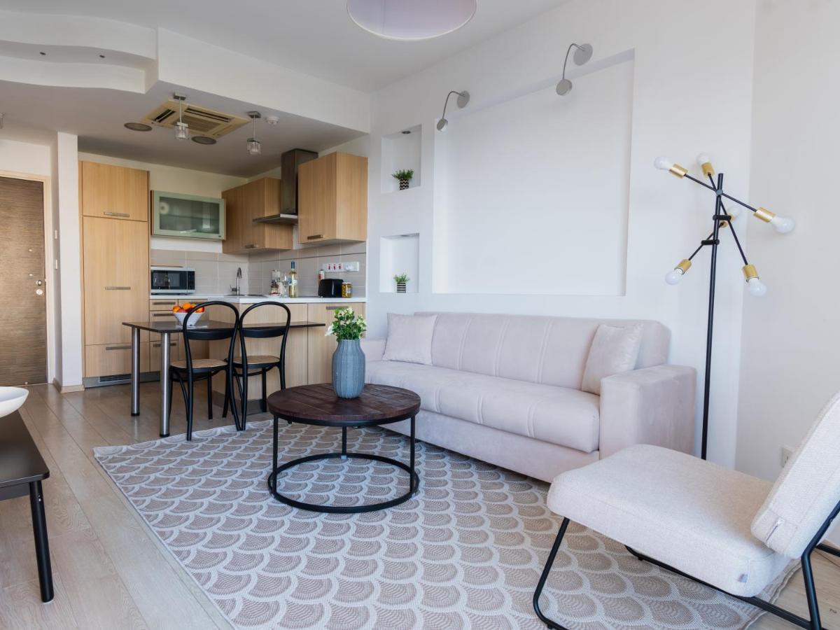 Sanders Ermitage on the Beach - Delightful 1-Bedroom Apartment With Sea View - Housity