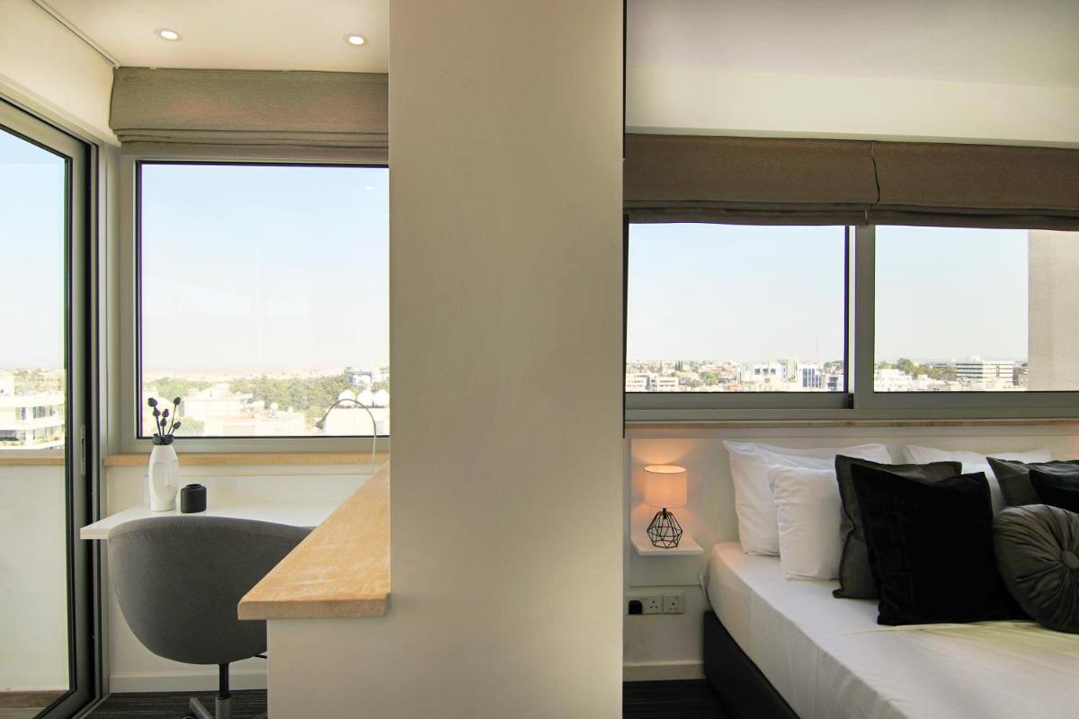 Phaedrus Living: Luxury Suite Nicosia 501 - Housity