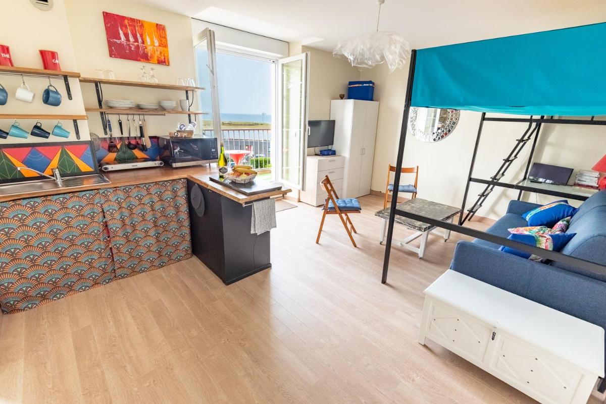 Studio cosy avec balcon vue mer à Guidel Plage par Groom - Housity