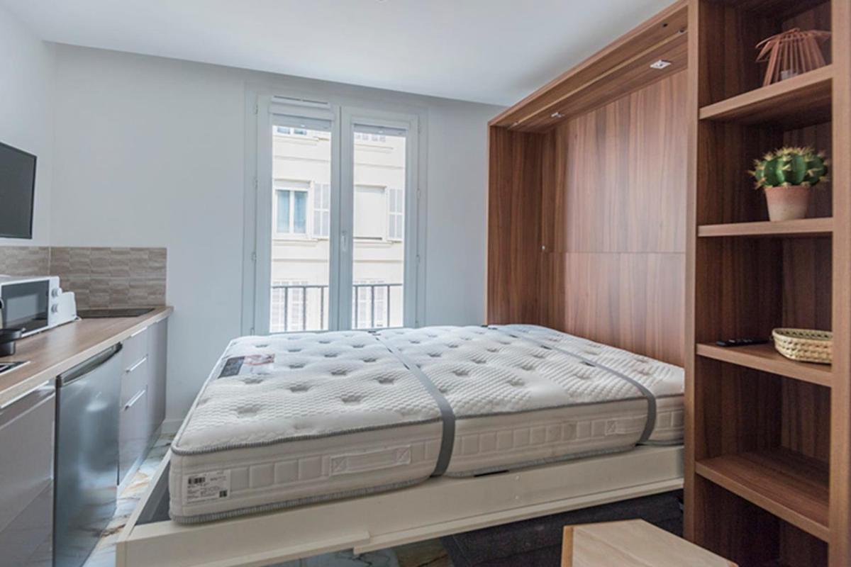 17 M For 2 Refurbished On The Old Port - Housity