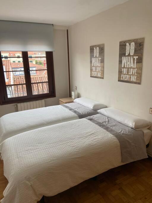 Piso 3 habitaciones, centro de Colombres hasta 8 personas - Housity