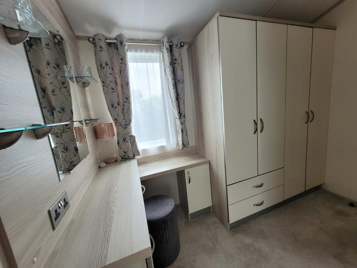 Meadow Lodge - Housity