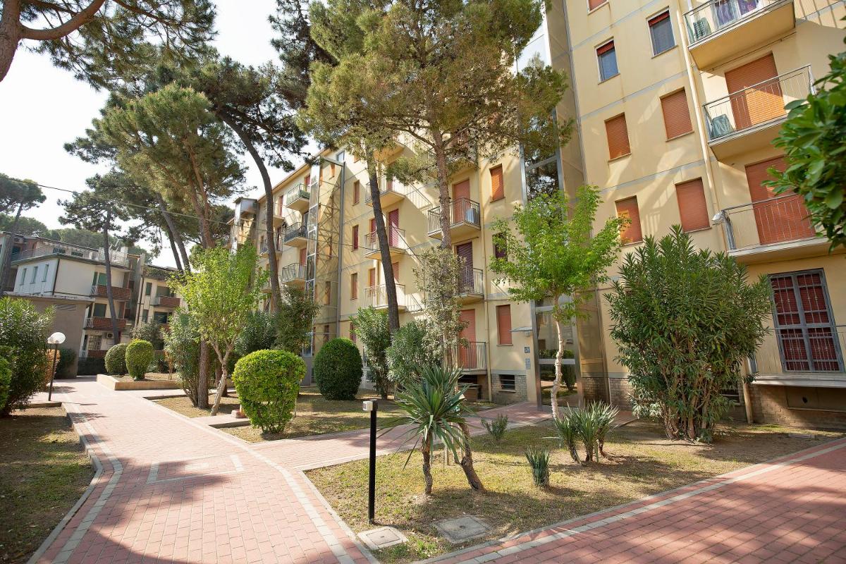 Beach holiday Delfini - Housity