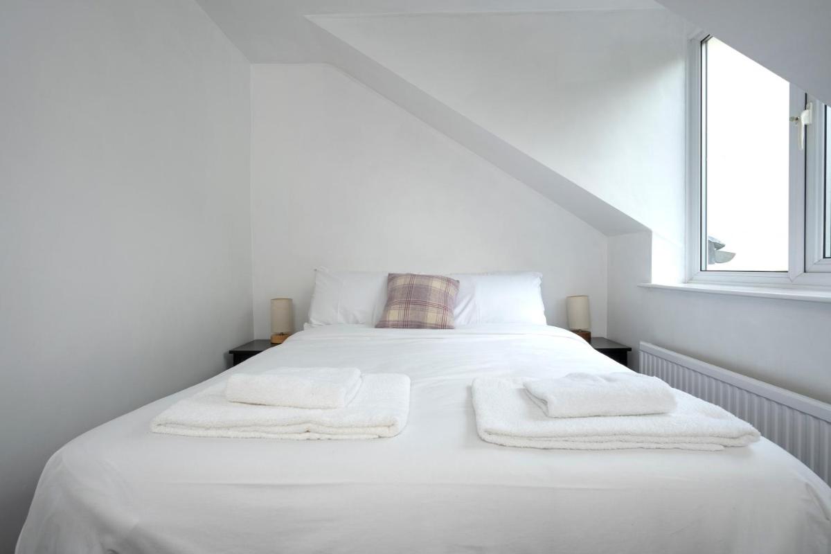 Cosy Victorian Cottage - Housity