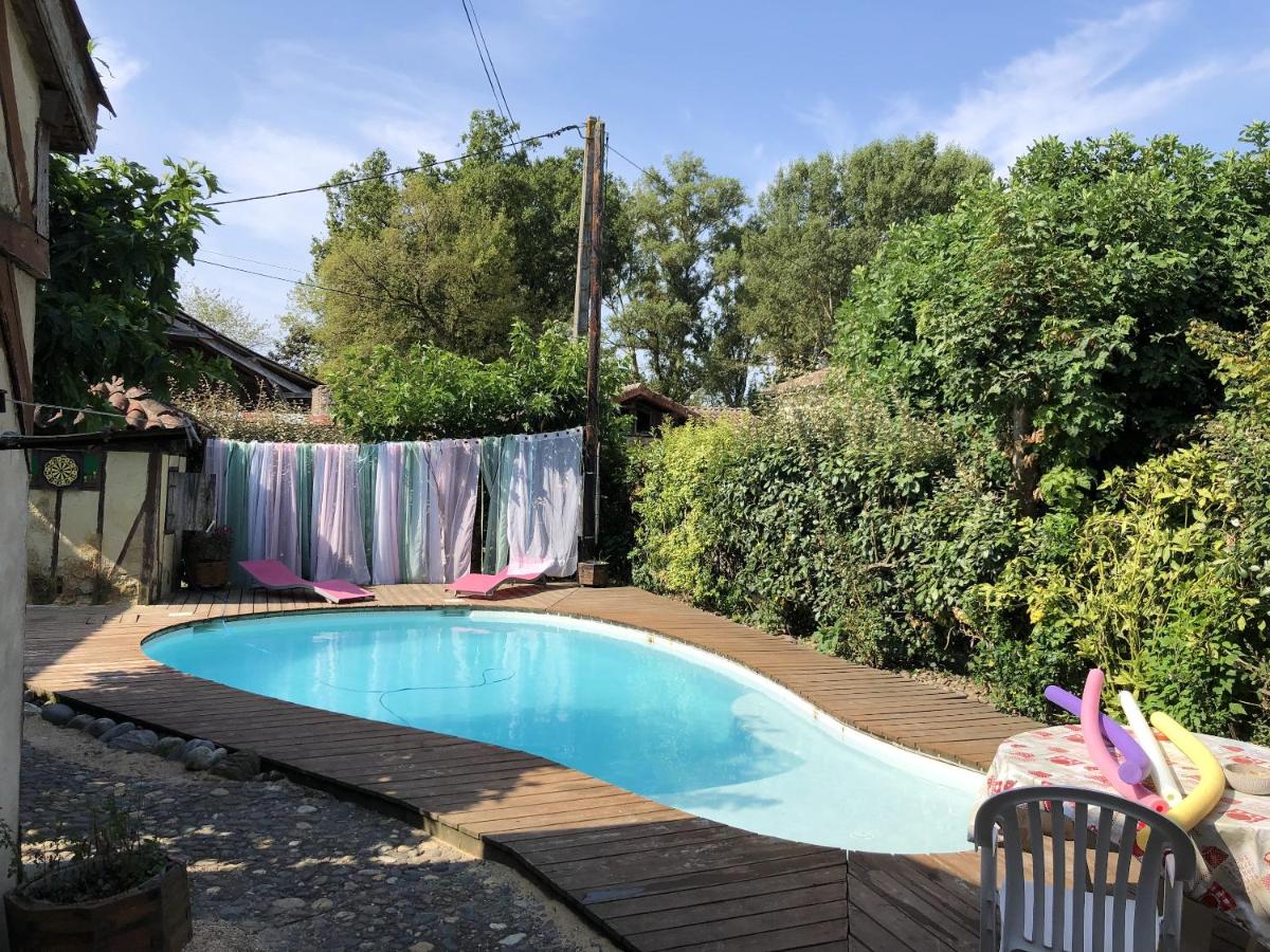 Maison d'une chambre avec piscine partagee jardin clos et wifi a Gee Riviere - Housity