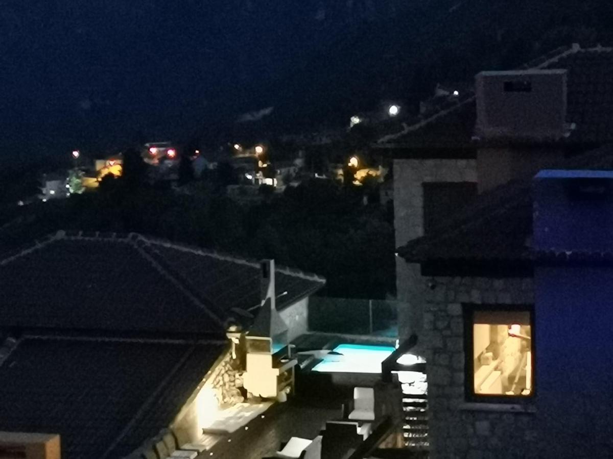 Mountain stone villa, sea & mountain view at 1150m - Housity