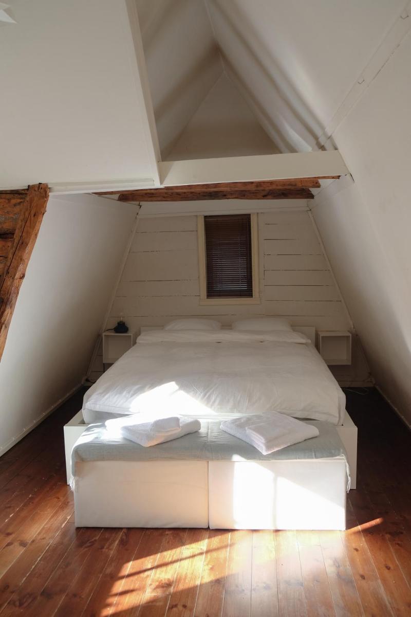 Charming Bergen house, rare historic house from 1779, Whole house - Housity