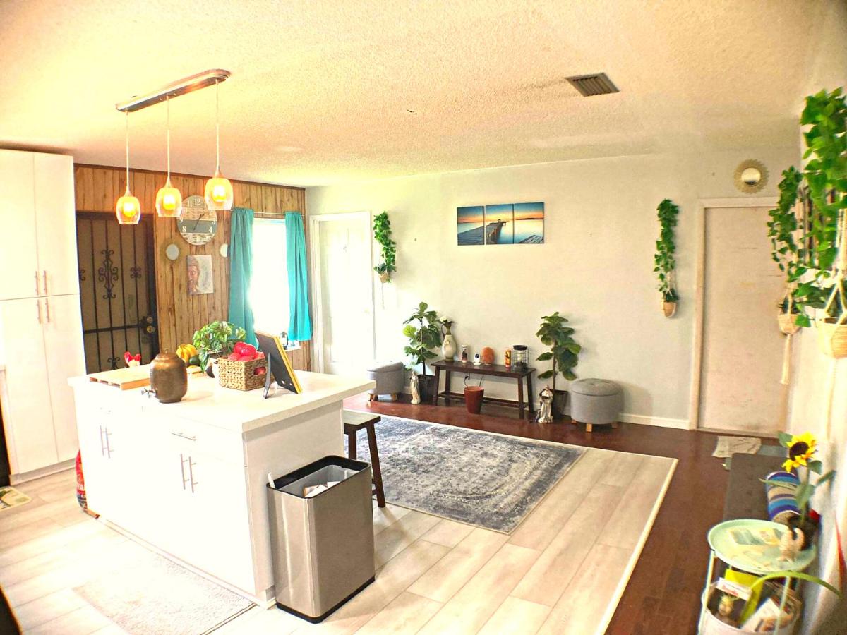 The Mall Beach Zen House - Housity