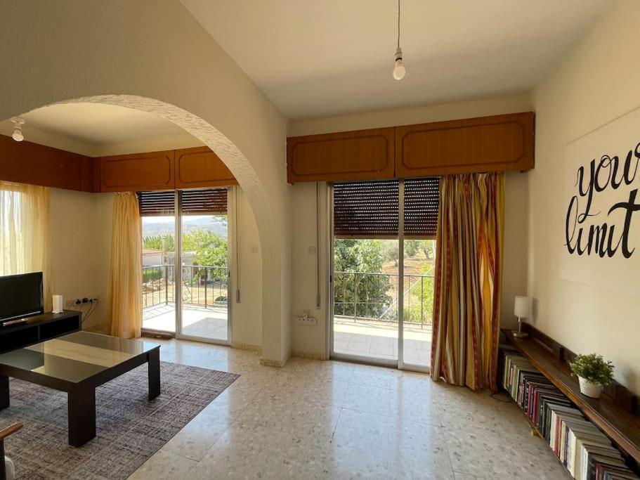 Minouthkia house - Housity