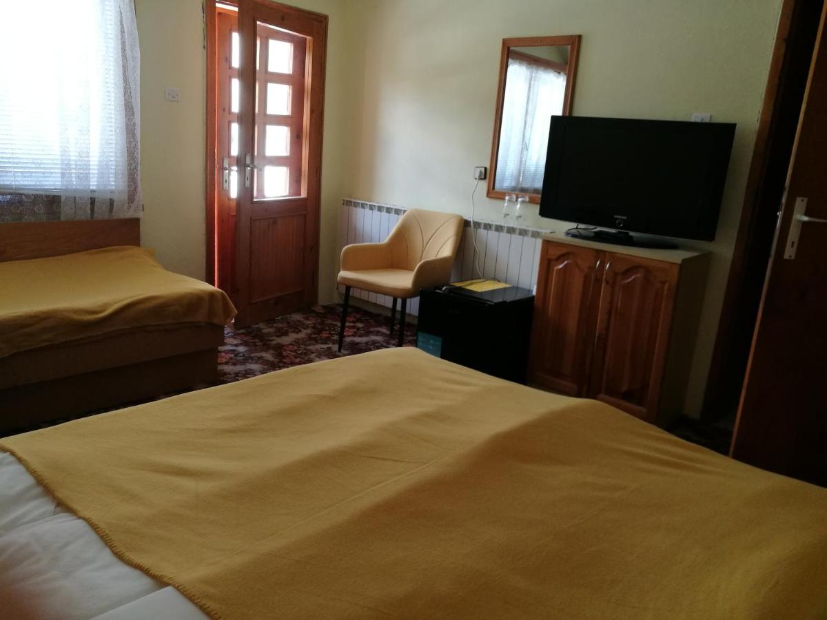 Самостоятелни стаи в къща за гости Балкан - Housity