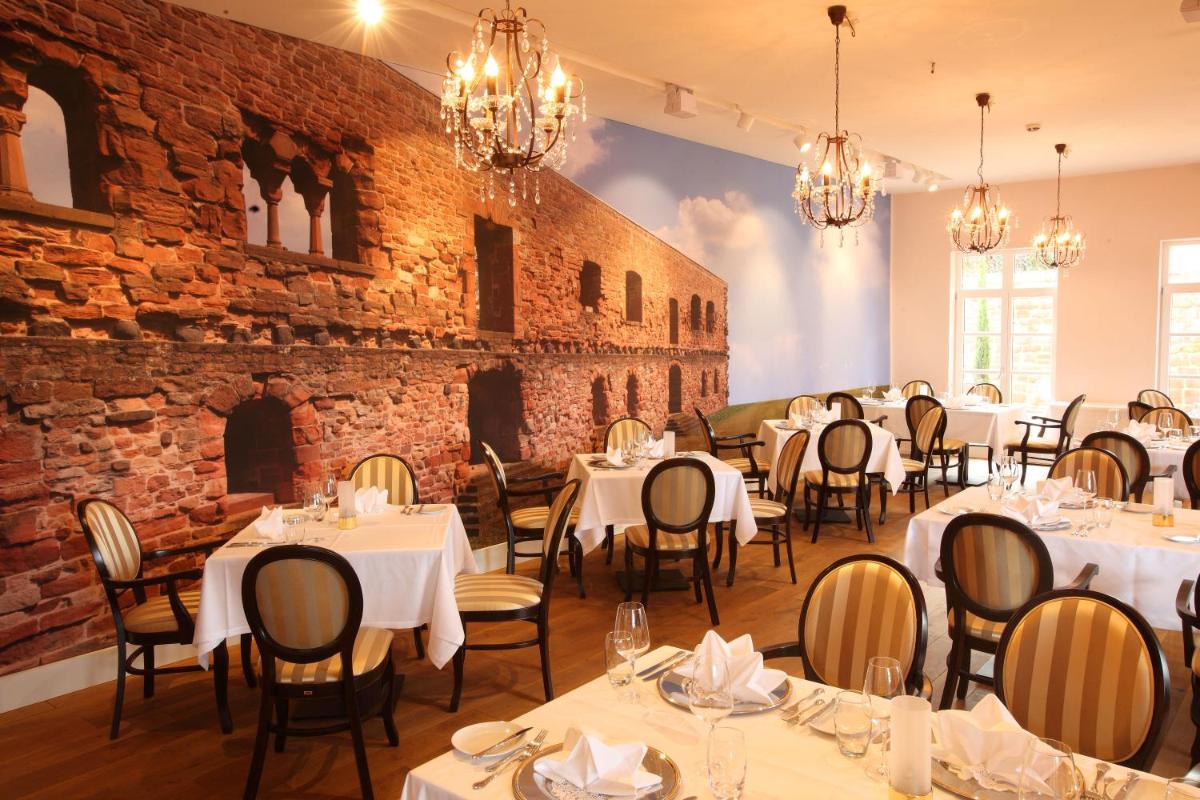 Hotel MainChateau - Housity