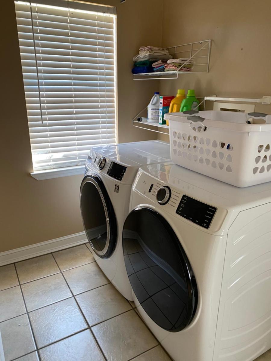 Charming getaway minutes from the lake! - Housity
