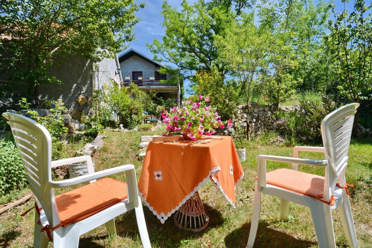 Family friendly house with a parking space Kijevo, Zagora - 15414 - Housity