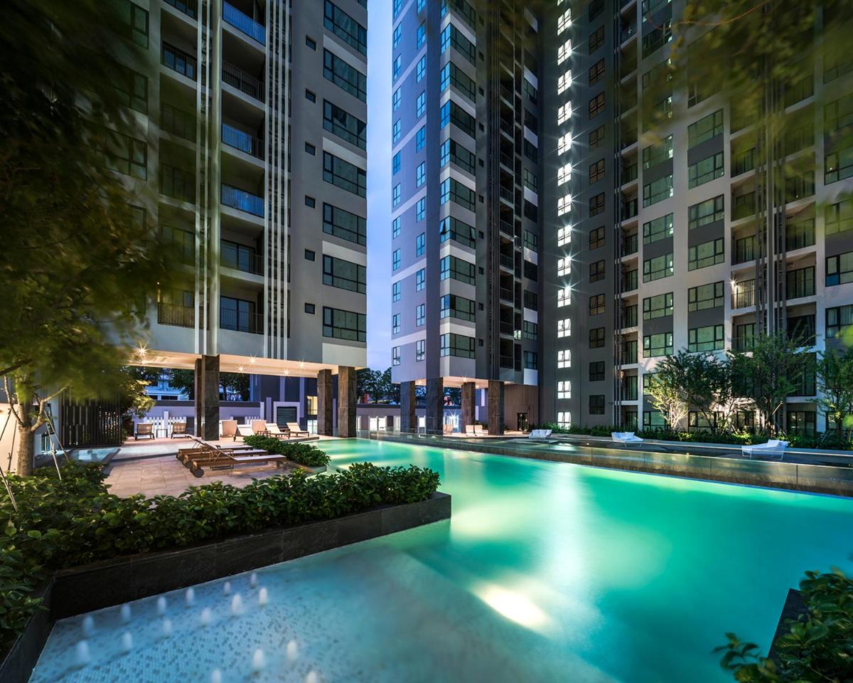 Pattaya Beach Sea View Rooftop Pool Resort - Housity