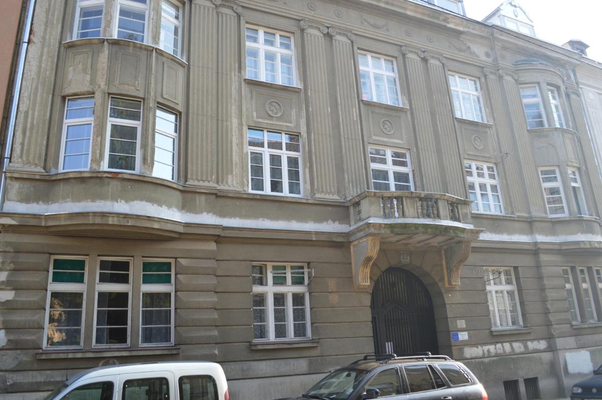 Apartments with WiFi Zagreb - 16061 - Housity