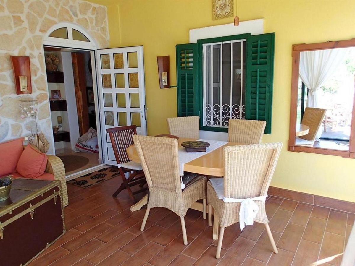 Apartments by the sea Blace, Neretva Delta - Usce Neretve - 16068 - Housity