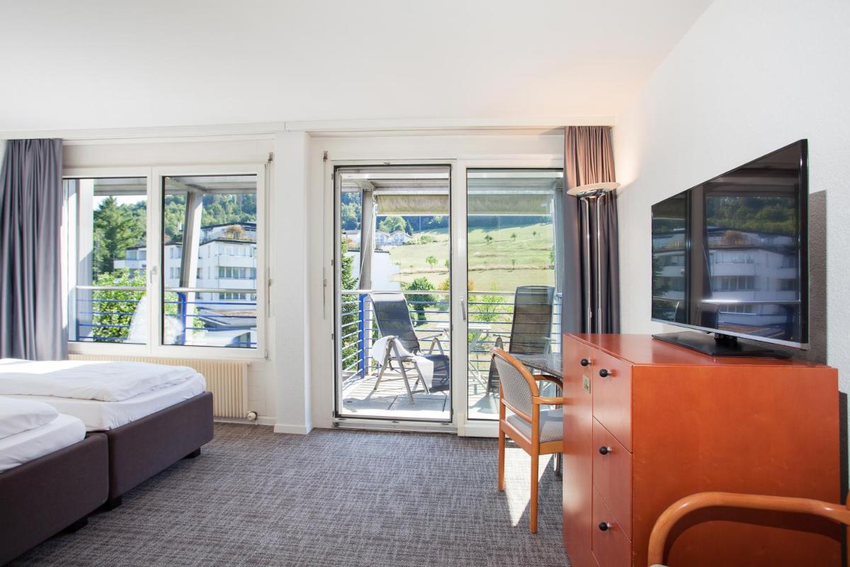 GUESTHOUSE ZURZACH - Self Check-in - Housity