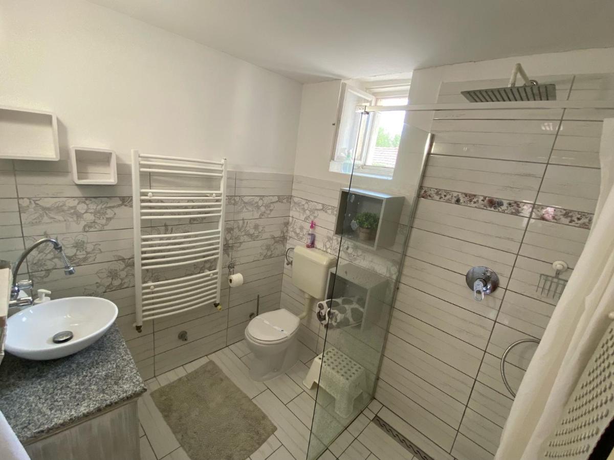 Árpád nyaralóház - Housity