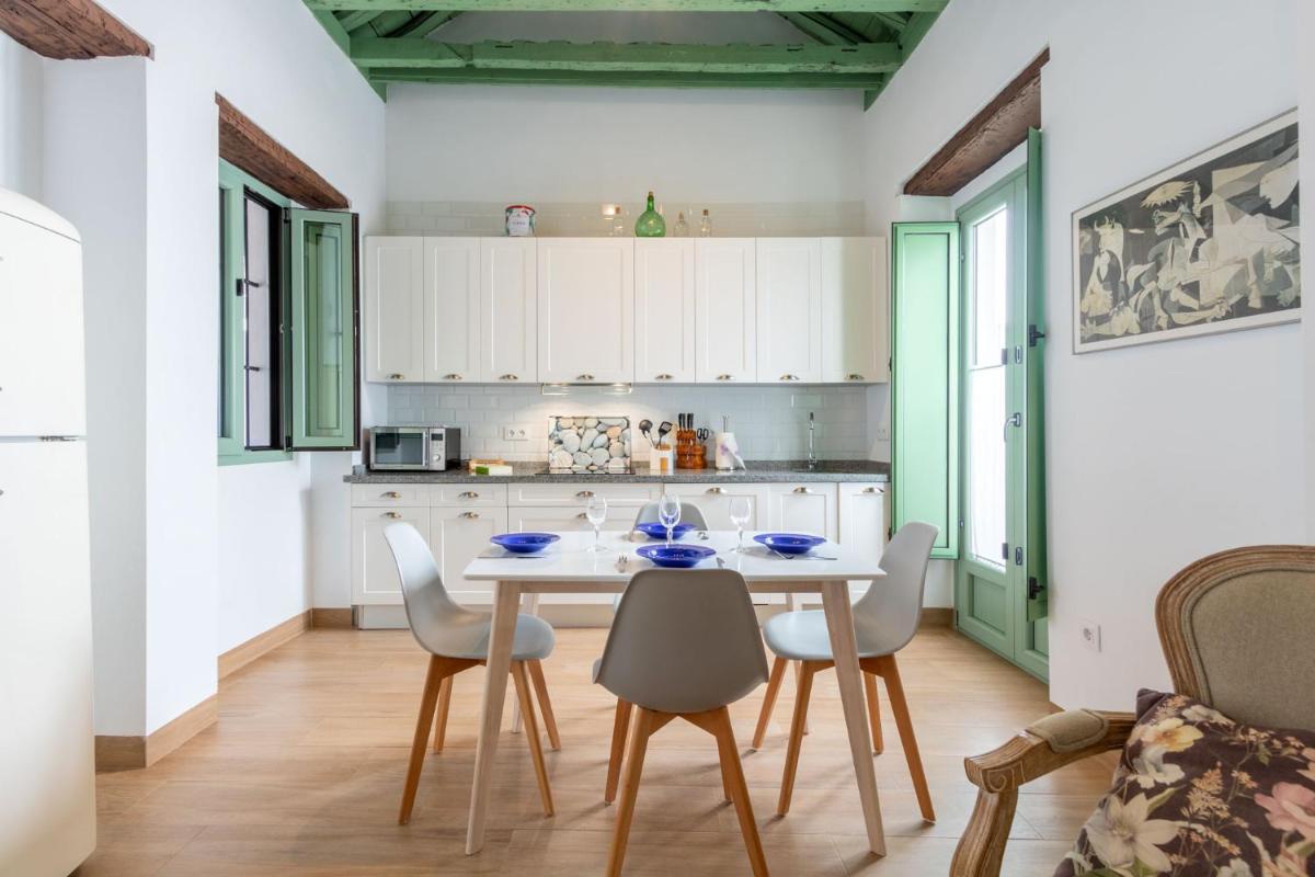 Charming apartment at La Alameda Seville City Center by Oui Sevilla - Housity