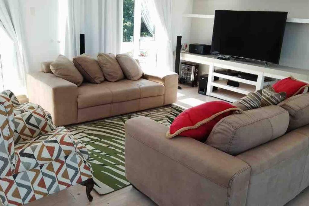 Suitetrails - Amani Guesthouse. Cheerful home-away-from-home.