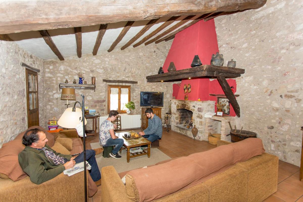 Turismo Rural Can Massot - Housity