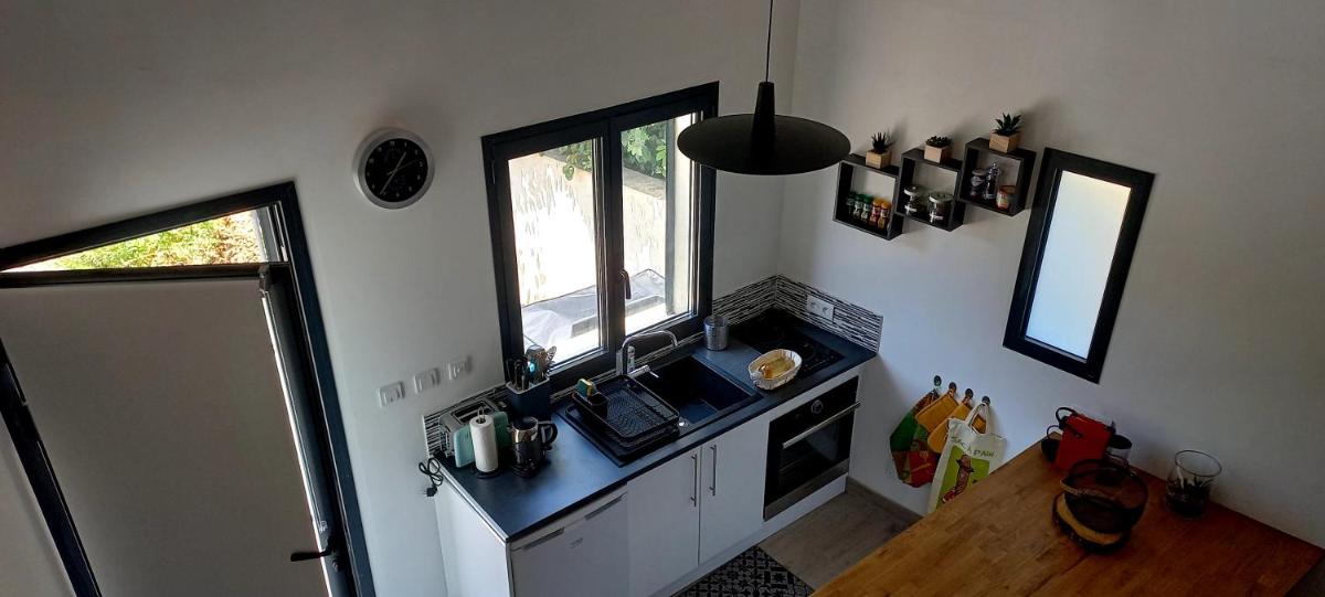 Charmant logement avec terrasse - Housity