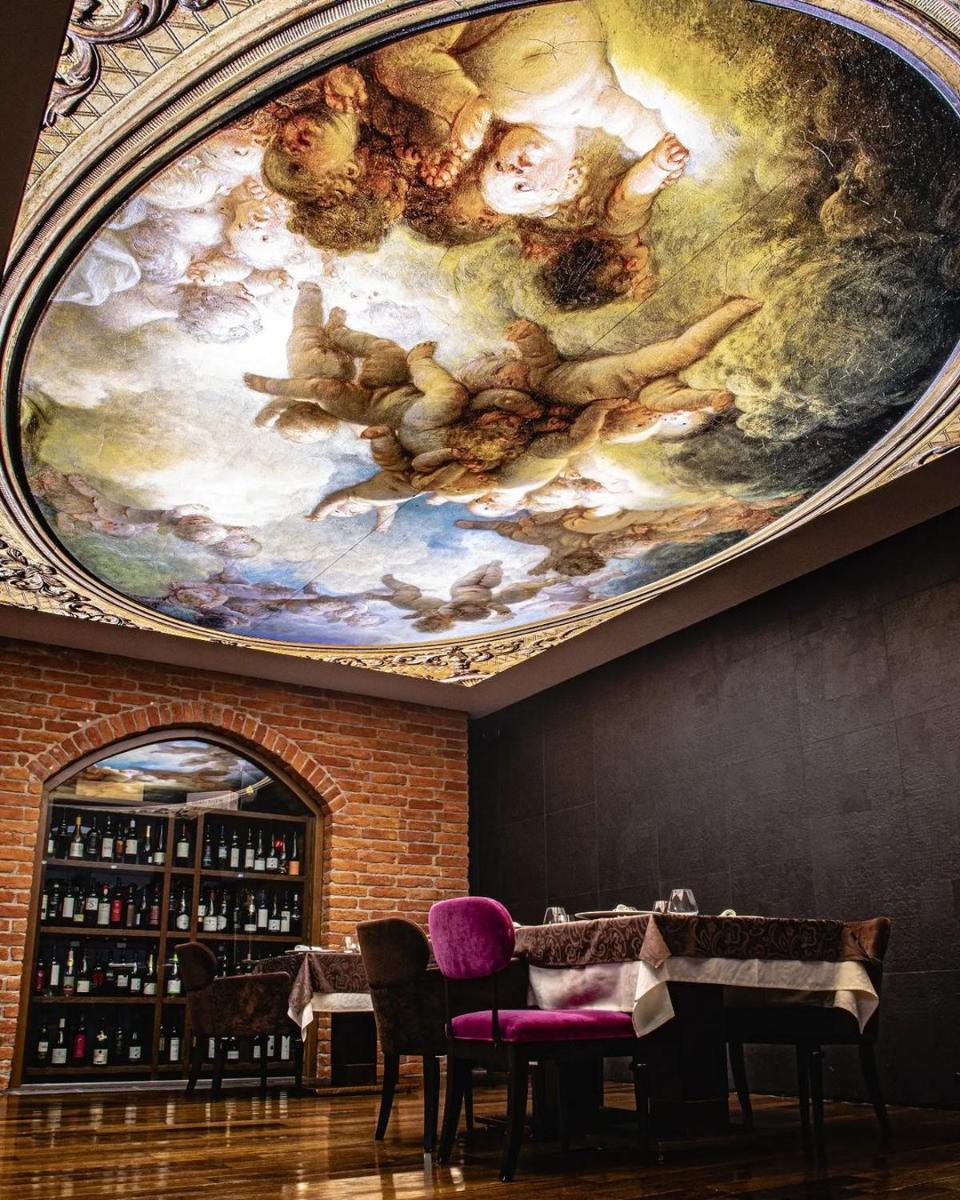 Hotel Kaj - Housity