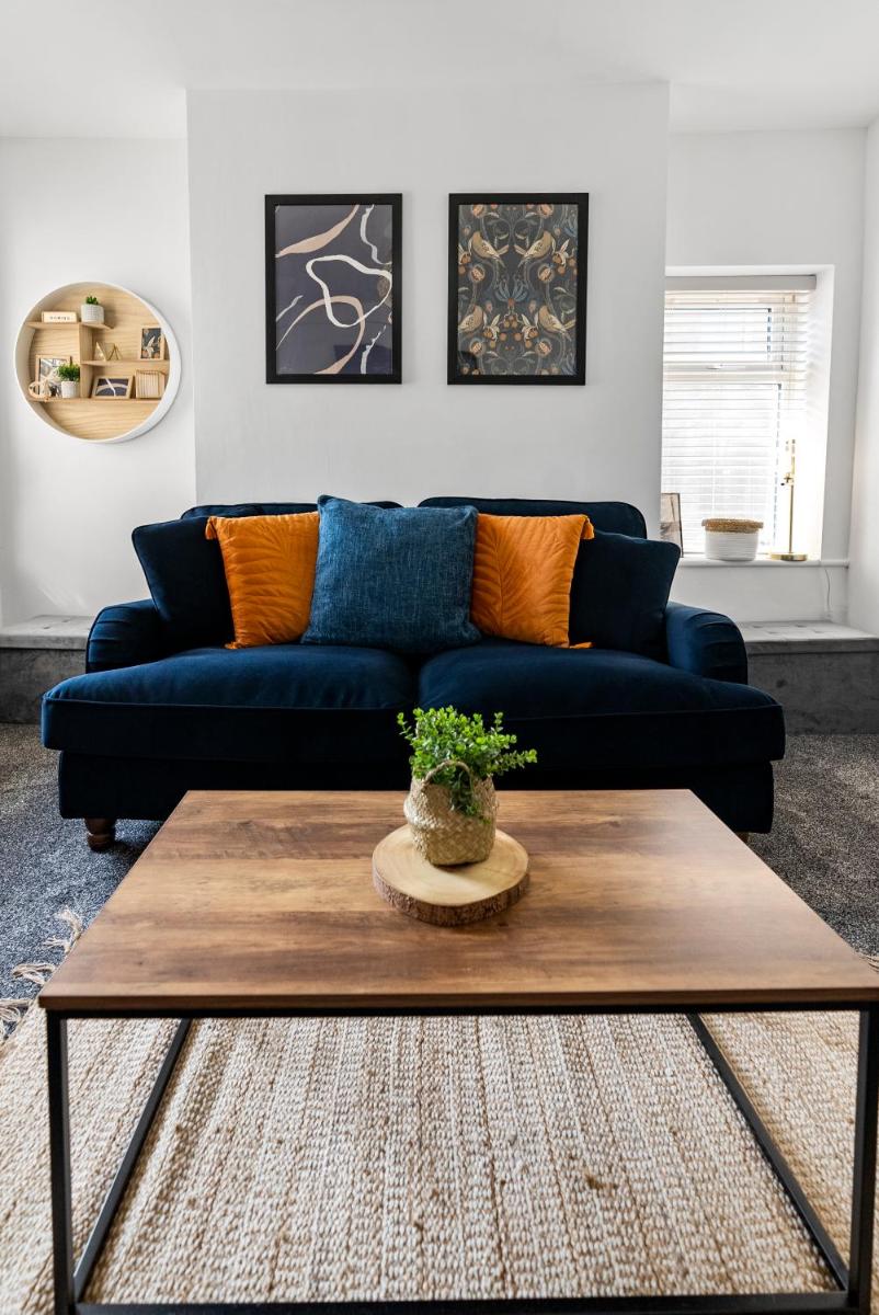 The Nest by Blackpool Promenade - Hizvo
